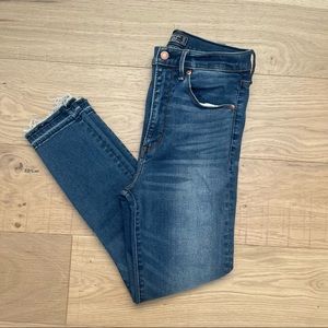 A&F Super Skinny Ankle Jean Midrise